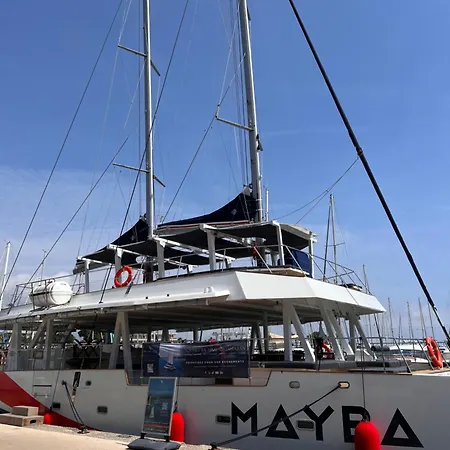 La Studette Marina 06 *