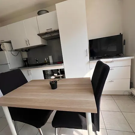 La Studette Marina 06 * Villeneuve-Loubet